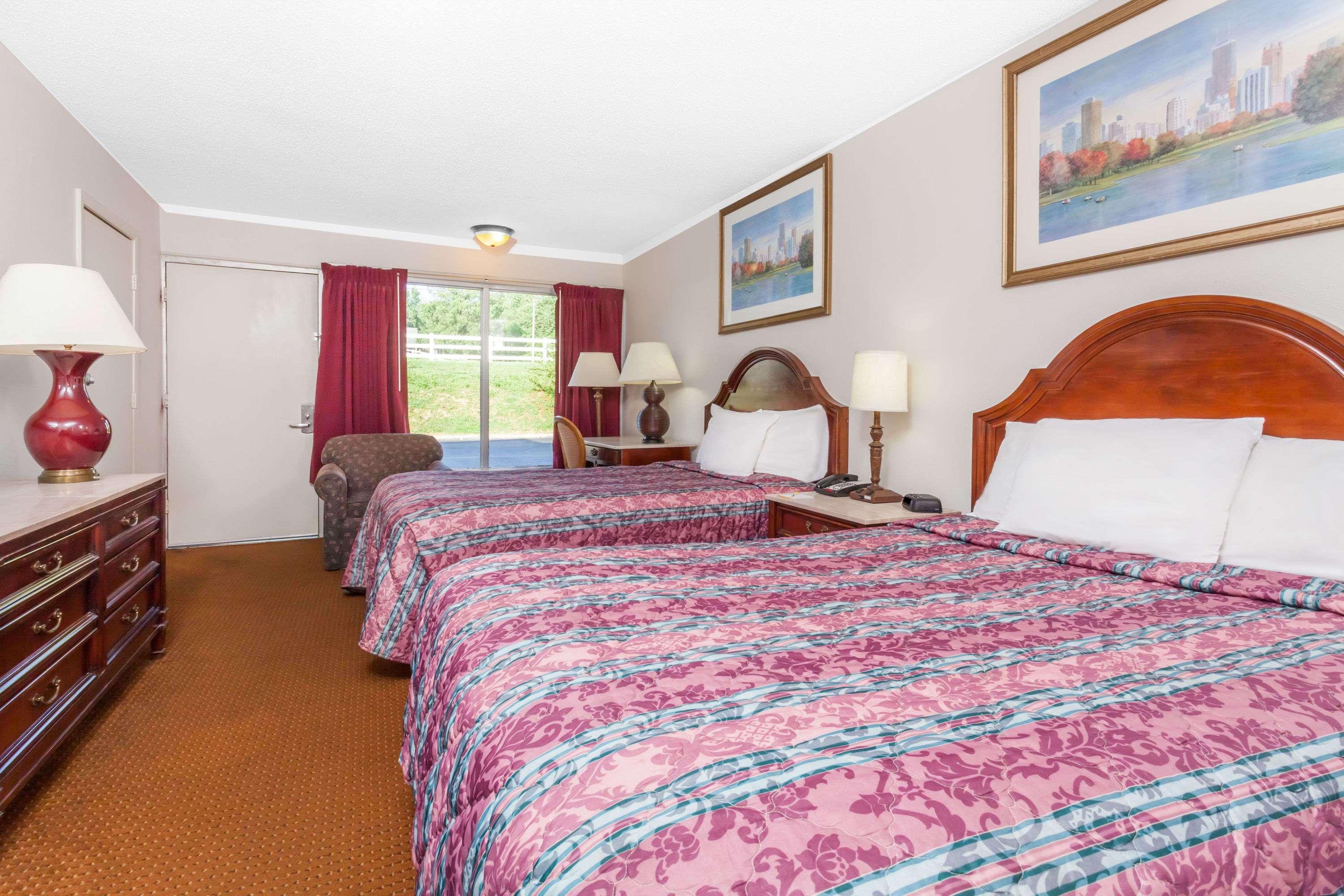 Rodeway Inn Owensboro Esterno foto