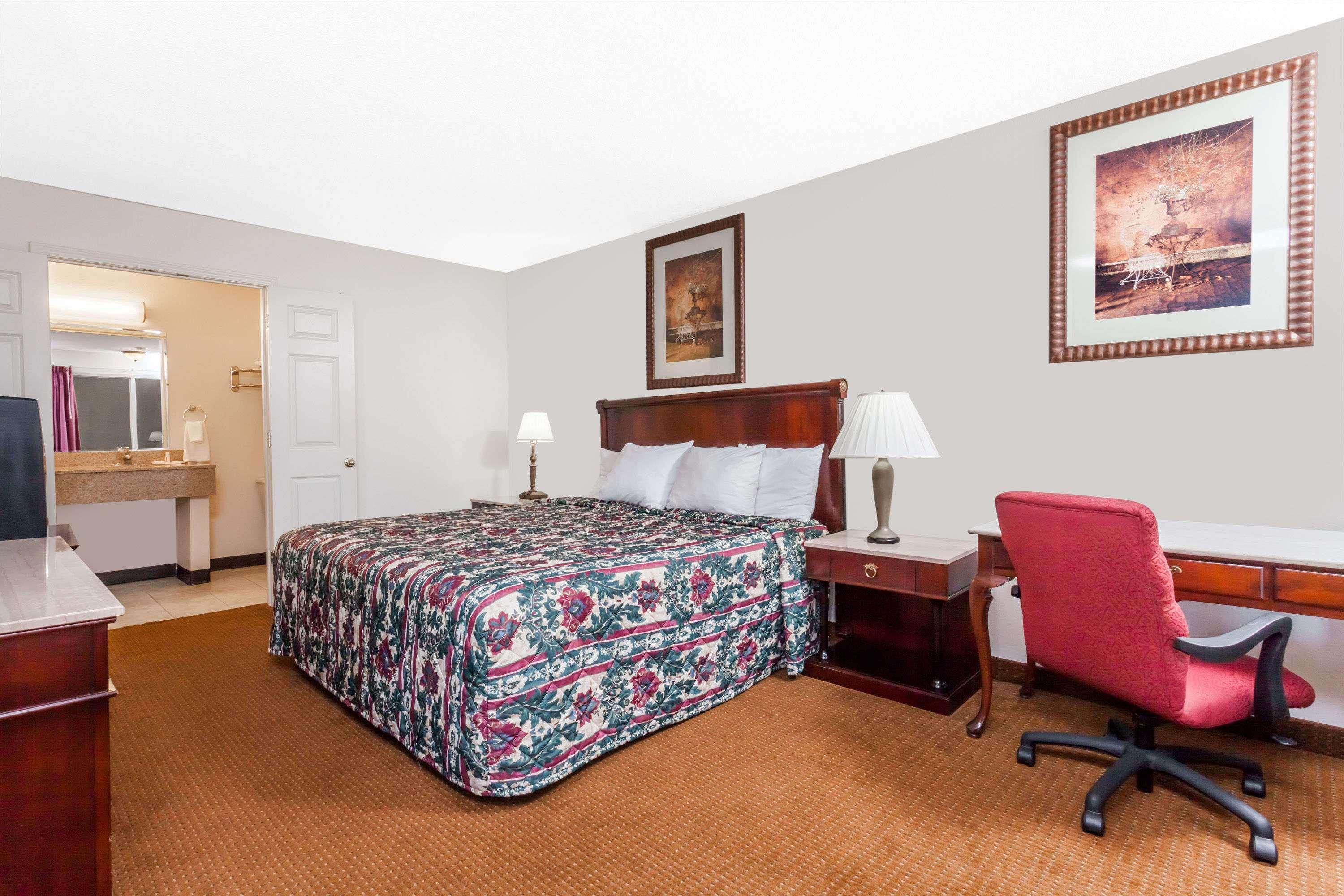 Days Inn By Wyndham Owensboro Esterno foto